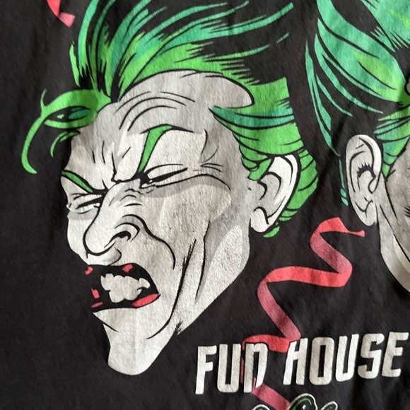 The Joker “Fun House” T-Shirt Men’s - Picture 5 of 6